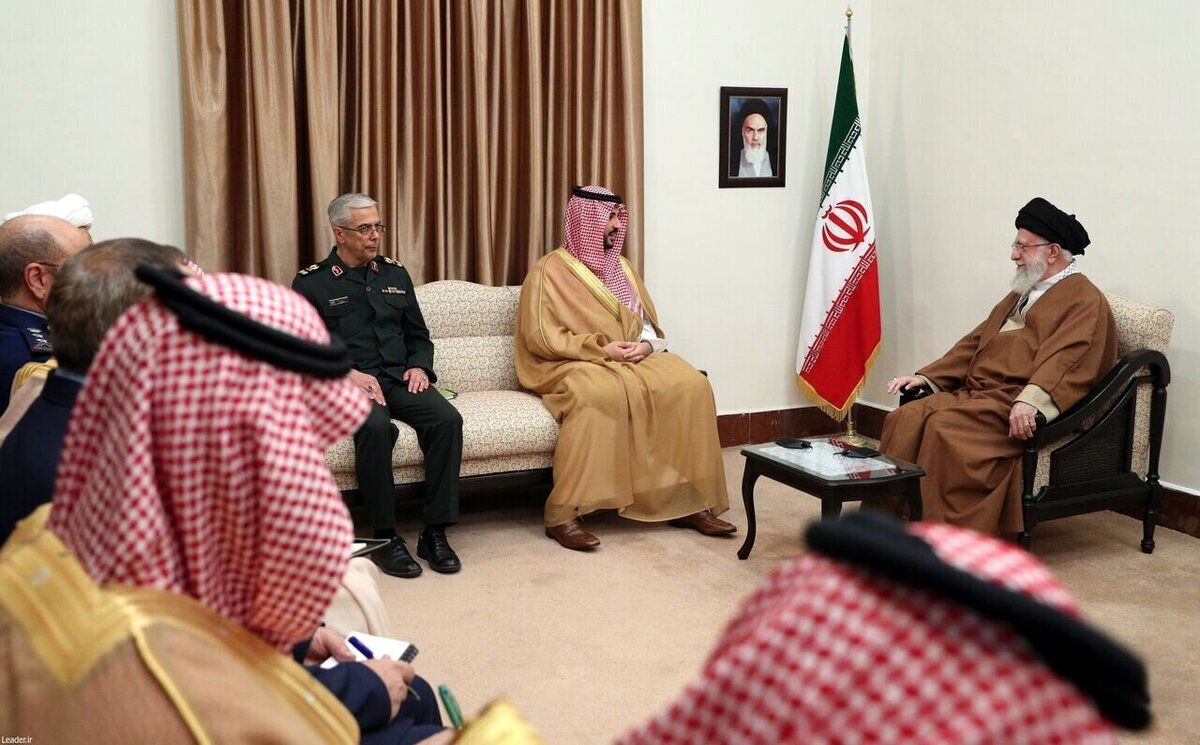 گمانهزنی «سیانان» درباره سفر وزیر دفاع سعودی به ایران