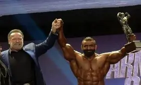 هادی چوپان قهرمان آرنولد کلاسیک شد/ عکس

