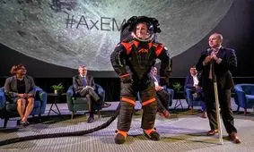 رونمایی ناسا از لباس فضایی برای مأموریت کره ماه/ ویدئو