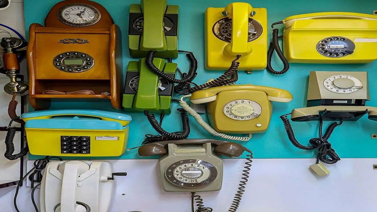 تلفن‌ های قورباغه ای، میراث ۵۴ ساله یک مشهدی