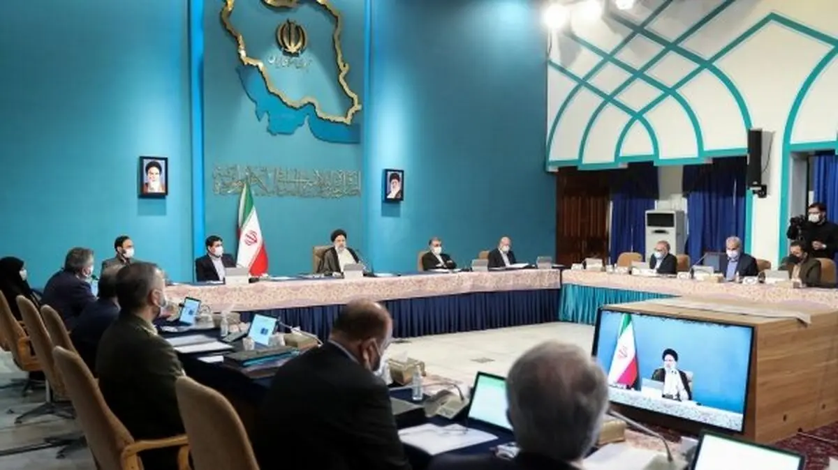 رئیسی: دولت خود را موظف به تنظیم بازار و حفظ آرامش مردم می‌داند

