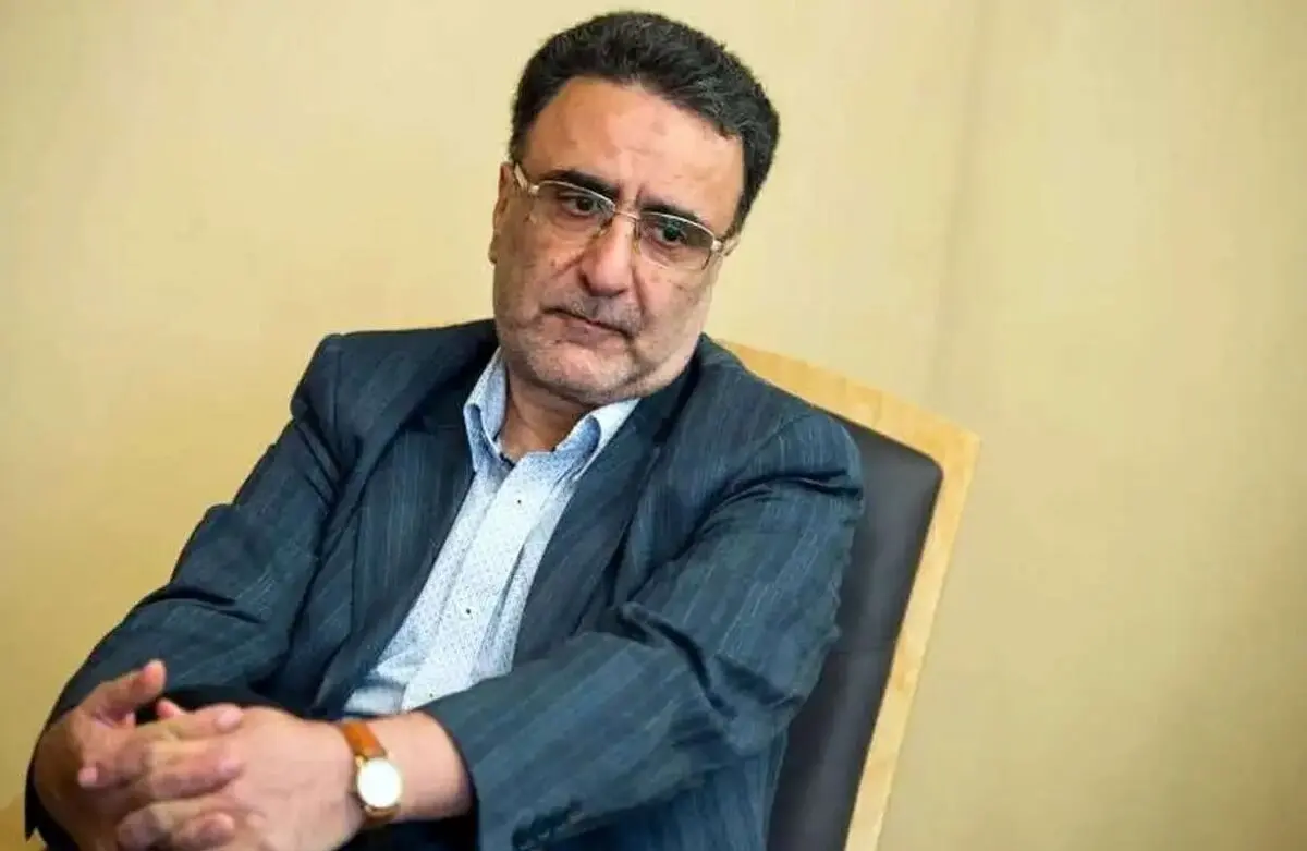 واکنش زیدآبادی به مرخصی مصطفی تاج‌زاده/ چه خیری از زندانی کردن تاج‌زاده‌ها برده‌اید و می‌برید که بر ادامه‌ آن اصرار دارید؟/ آیا اگر پیش از آنکه او سوگوار برادرش شود، به مرخصی می‌آمد، شهاب‌سنگی به زمین برخورد می‌کرد؟ 