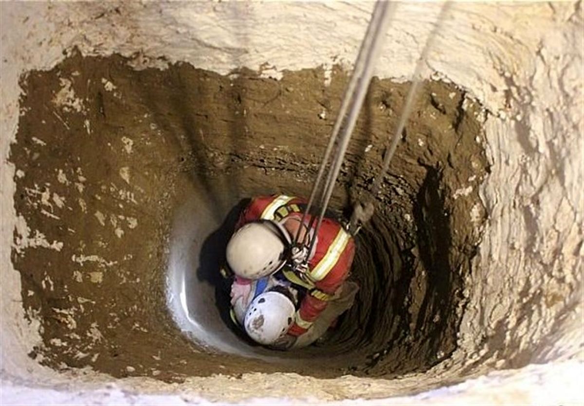 سقوط کودک کرجی در گودال ۴ متری حادثه‌ساز شد