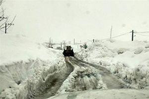 وضعیت اضطراری در کوهرنگ/ ‌ارتفاع برف ‌مناطق روستایی تا ۶ متر!/ محاصره ۲۰۰ روستا در ‌برف