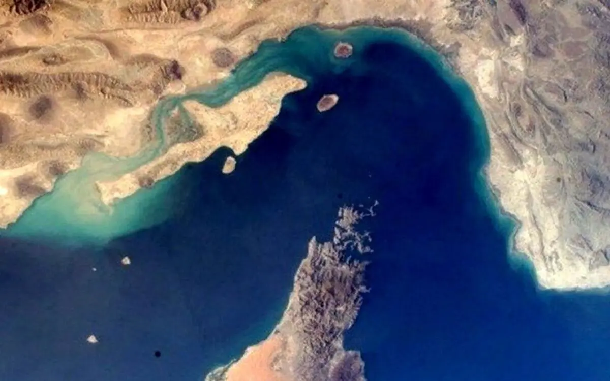 هیاهو بر سر بستن تنگه هرمز

