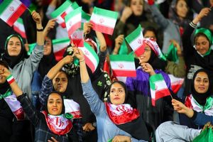 حضور زنان تماشاگر در بازی تیم‌ ملی با روسیه و کنیا

