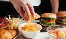 آیا بعد از ۹ شب غذا بخوریم چاق می شویم؟