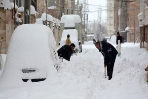بارش ‌‌یک متری برف در برخی مناطق اردبیل/ راه ۳۵۰ روستا‌ بازگشایی شد/ ویدئو