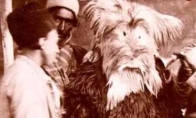 سفر به عصر قاجار؛ حاجی فیروز، خرسِ رقاص و «کنیزهای ما»