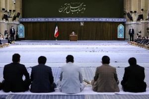 مراسم تلاوت و انس با قرآن کریم در حسینیه امام خمینی(ره) با حضور رهبر انقلاب اسلامی