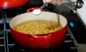 نحوه خیساندن حبوبات و مدت زمان لازم برای آن