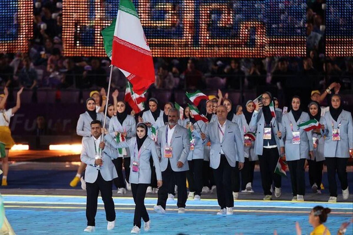 رژه کاروان ایران در بازی‌های آسیایی هانگژو با پرچمداری کیانی و فروغی/ عکس

