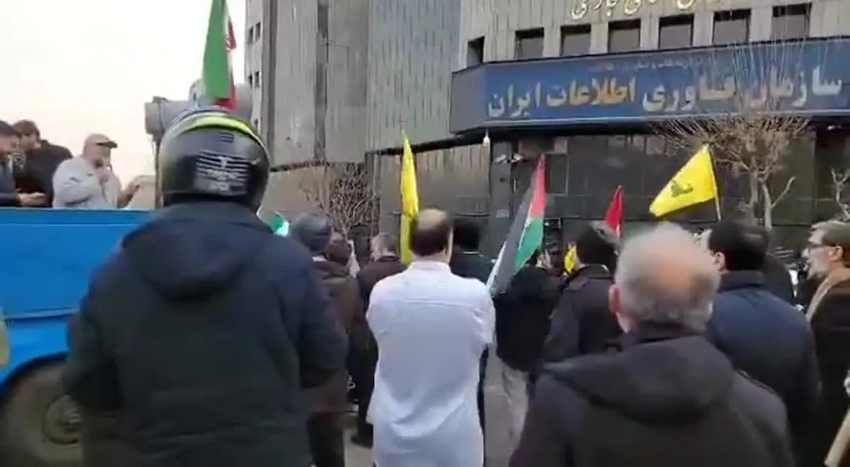  تجمع طرفداران فیلترینگ، کار "رزمندگان حزب الله" بود/ تعداد موتوری های معترض کمتر از موتورسوران پشت یک چراغ قرمز بود/! تصاویر

