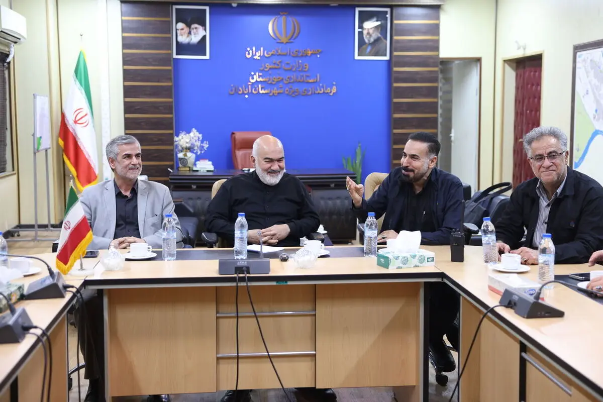 استاندار خوزستان: با تمام توان از تیم فوتبال صنعت‌نفت آبادان در لیگ برتر حمایت خواهیم کرد