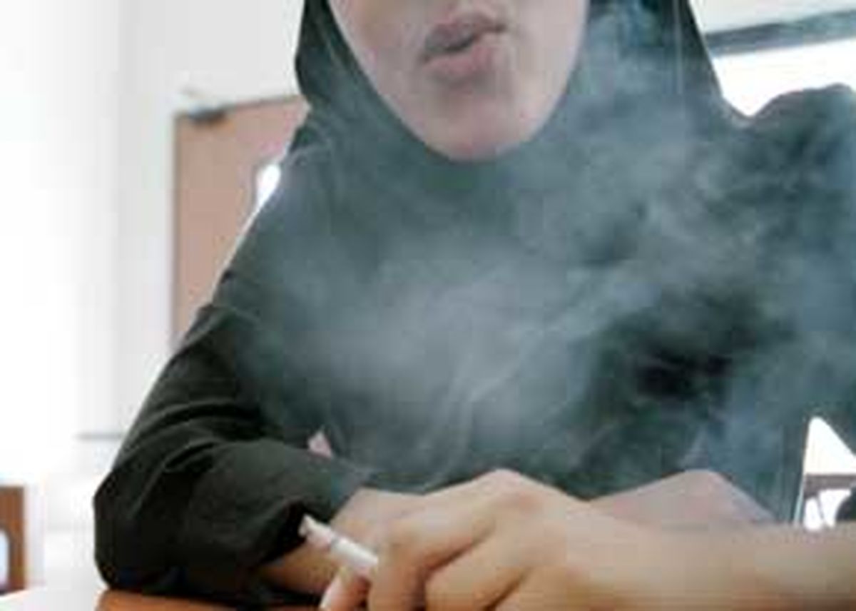 از هر ۱۰ دانش آموز دختر ۳ نفر سیگاری‌ هستند