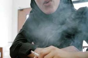 از هر ۱۰ دانش آموز دختر ۳ نفر سیگاری‌ هستند