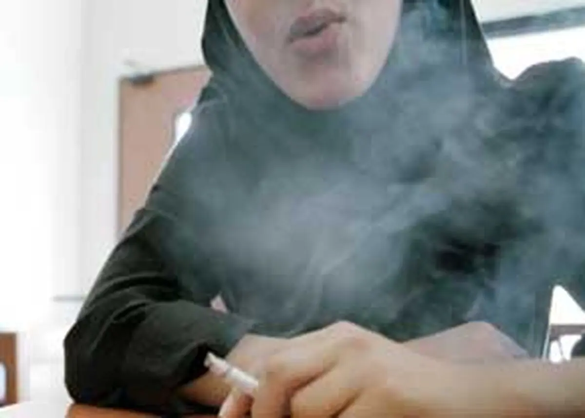 از هر ۱۰ دانش آموز دختر ۳ نفر سیگاری‌ هستند