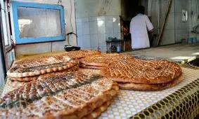 خبرسازی درباره گران شدن نان دروغ است/ آرد نانوایی‌ها و نان سنتی گران نشده