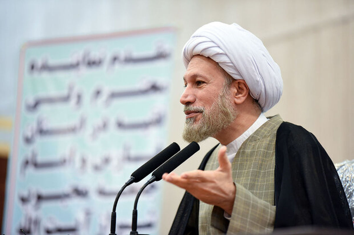 تفاوت مبنایی تمدن ما با آمریکا و اروپا این است که آنها میخواهند همه لذتها در همین دنیا باشد