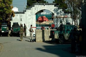 داعش مسئولیت حمله به سفارت پاکستان در کابل را برعهده گرفت

