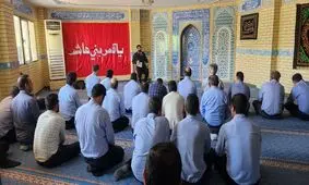 برگزاری مراسم زیارت عاشورا به مناسبت اربعین حسینی در شرکت خمیرمایه و الکل رازی/ عکس

