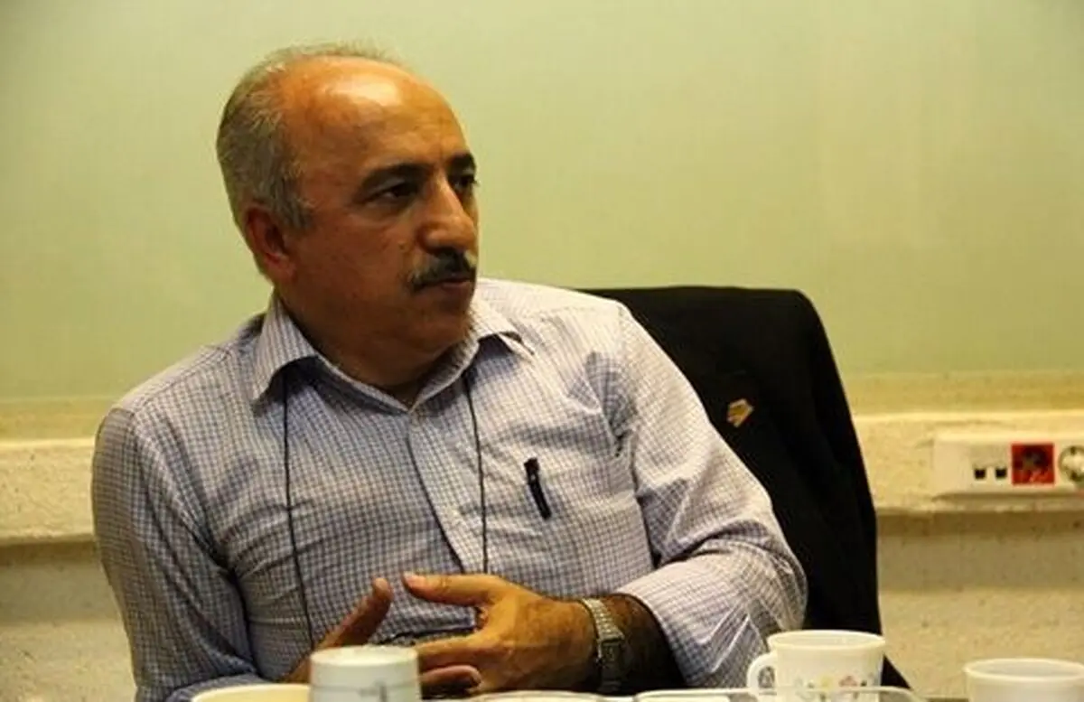 دوستان هنوز فکر می‌کنند که می‌توان به قیمت‌ها دستور داد / وعده‌های مختلف انتظارات مردم را درهم ریخته است