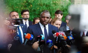 اظهارات ایران مبنی بر صلح‌آمیز بودن ماهیت برنامه هسته‌ای اش، برای انگلستان قابل قبول نیست/ تولید تسلیحات اتمی از سوی ایران می‌تواند منجر به گسترش تنش‌ها در غرب آسیا شود/ تصمیم تغییر حکومت بر عهده مردم ایران است