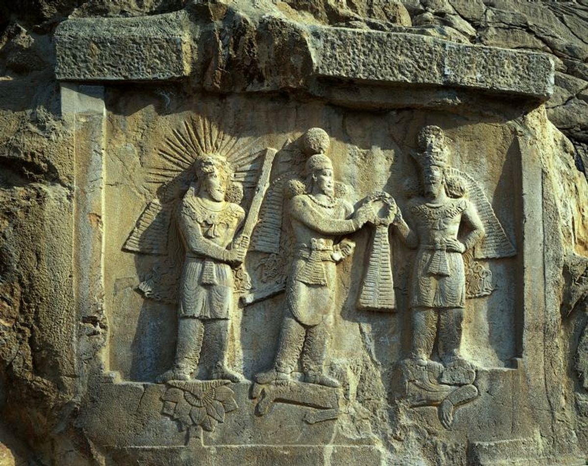 مجسمه سرباز ساسانی به ایران تحویل داده شد/ عکس