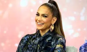 جنیفر لوپز باکلاه و استایل متفاوت در پاریس