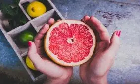 مصرف گریپ فروت به چه کسانی بیشتر توصیه می شود؟