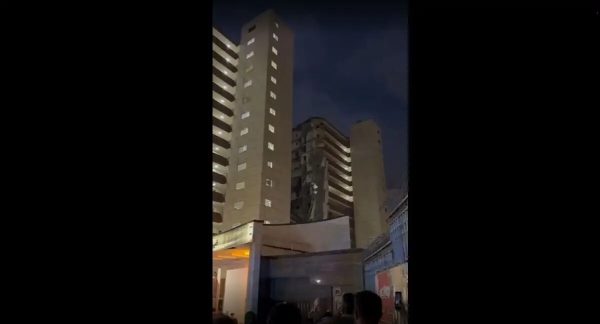 ۶۰ نفر از ساکنان ساختمانی در شهرک شهید چمران تهران بر اثر حمله دیروز اسرائیل، شهید شدند/ ویدئو