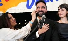 درباره زهران ممدانی عجله نکنید؛ او از قبیله‌ای آمده که مشهور به محافظه کاری است/ شاید بعد از شهردار شدن، همان کسی نباشد که قبل از آن شعار می‌داد