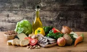 چه بخوریم که ذهن مان فعال بماند؟