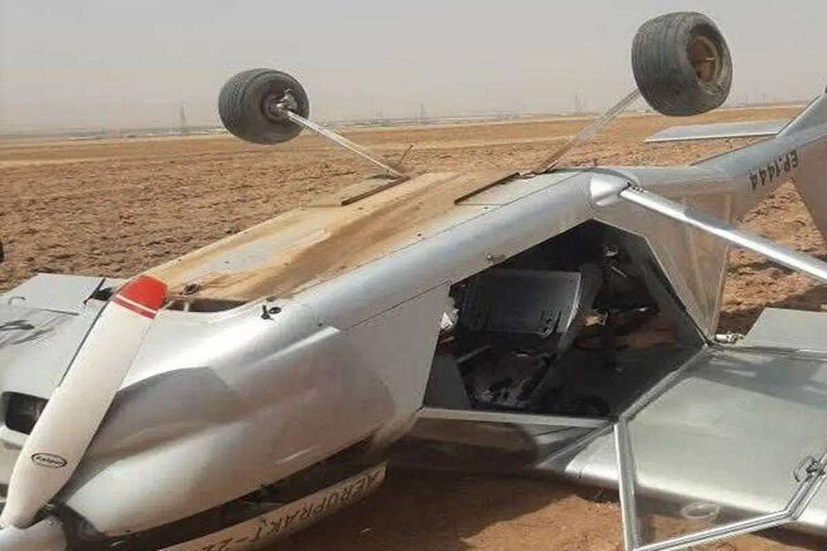 سقوط یک فروند هواپیمای آموزشی ارتش و شهادت ۲ نفر/ تصاویری از محل سقوط یک فروند هواپیمای شکاری