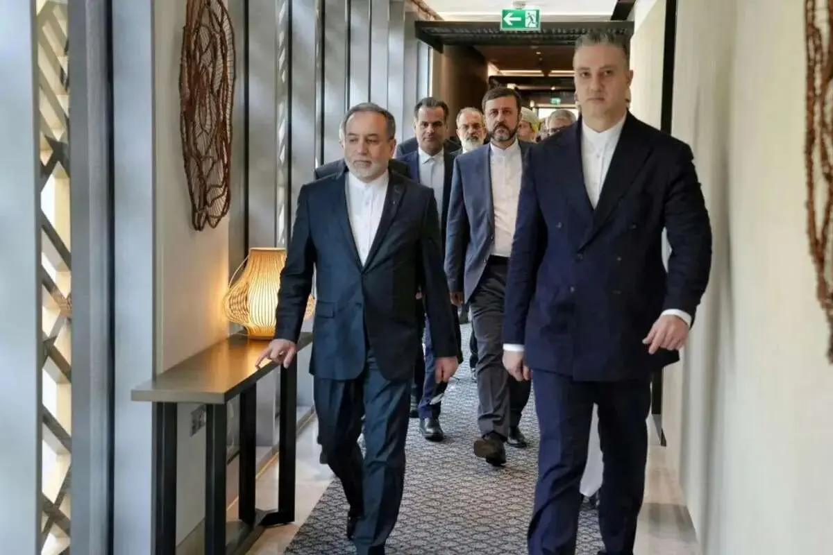 اکسیوس: هیئت ایرانی از نیویورک اخراج شد/ نمایندگی ایران در سازمان ملل: وزارت خارجه آمریکا به انتشار اخبار بی اساس و بی ارزش روی آورده است/ اعزام ناو جدید آمریکایی به منطقه