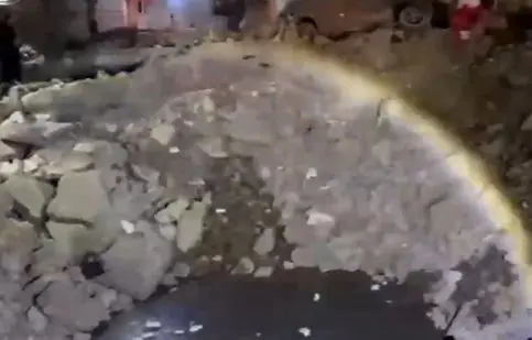 ویدئویی از حمله موشکی دیشب به خیابان سهروردی تهران
