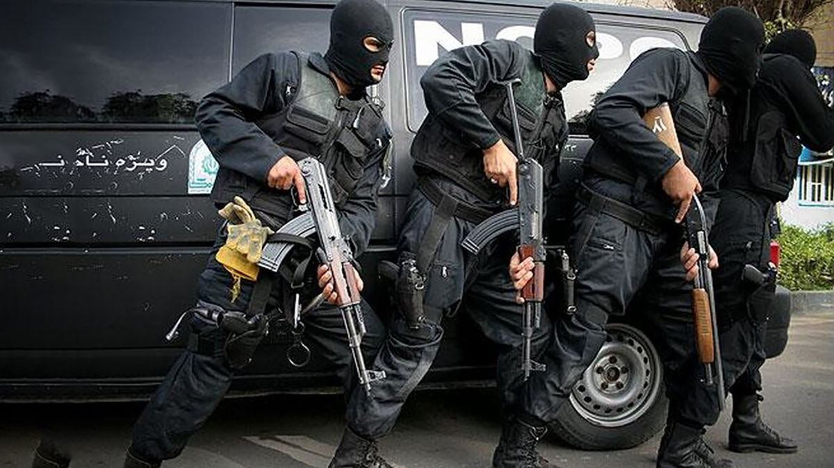 نجات مادر و 3 فرزند از چنگ پدر گروگانگیر در اصفهان