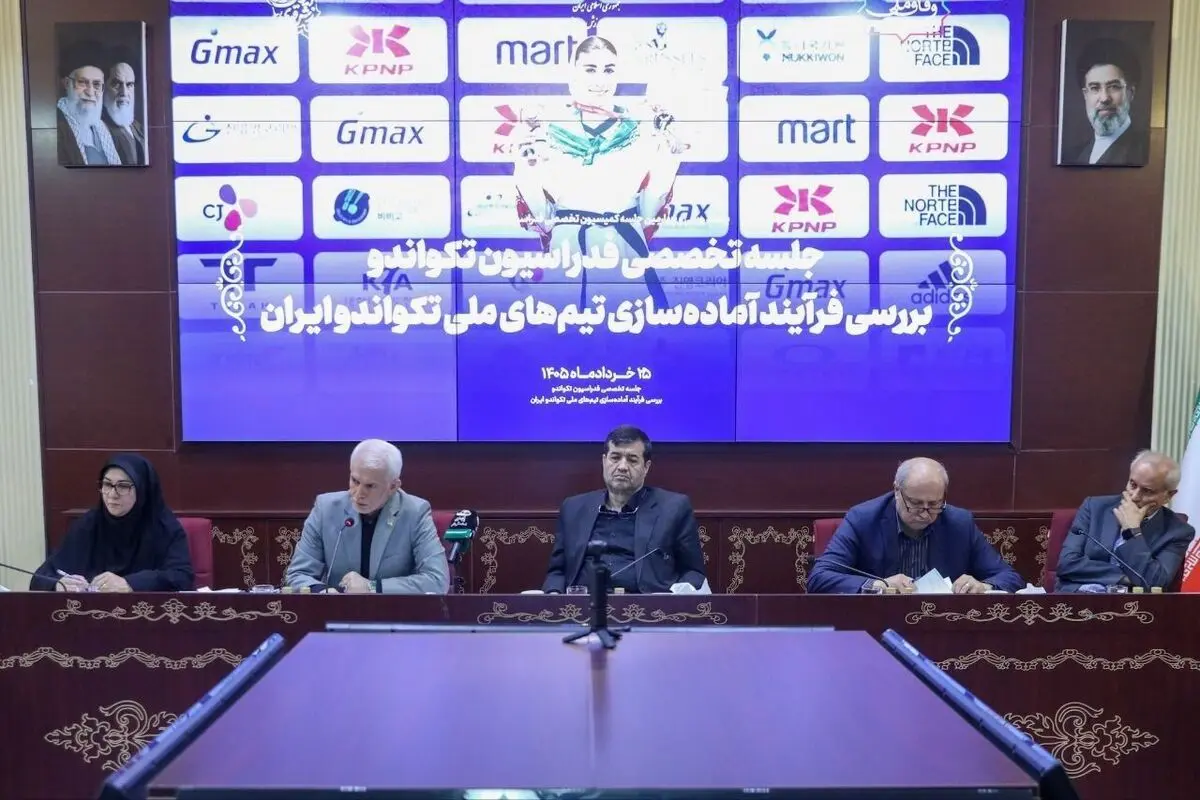 تاکید وزیر ورزش بر رفع موانع از پیش پای تکواندوکاران
