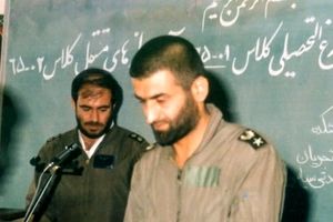  سفر به تاریخ؛ «شهید عباس بابایی» قبل از انقلاب با «لباس کابویی» در آمریکا/ عکس