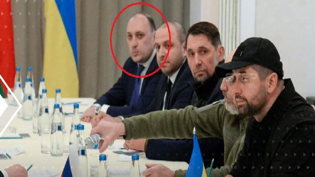 خبرهای ضد ونقیض از کشته شدن  یکی از اعضای هیئت مذاکره کننده به دست نیروهای امنیتی اوکراین