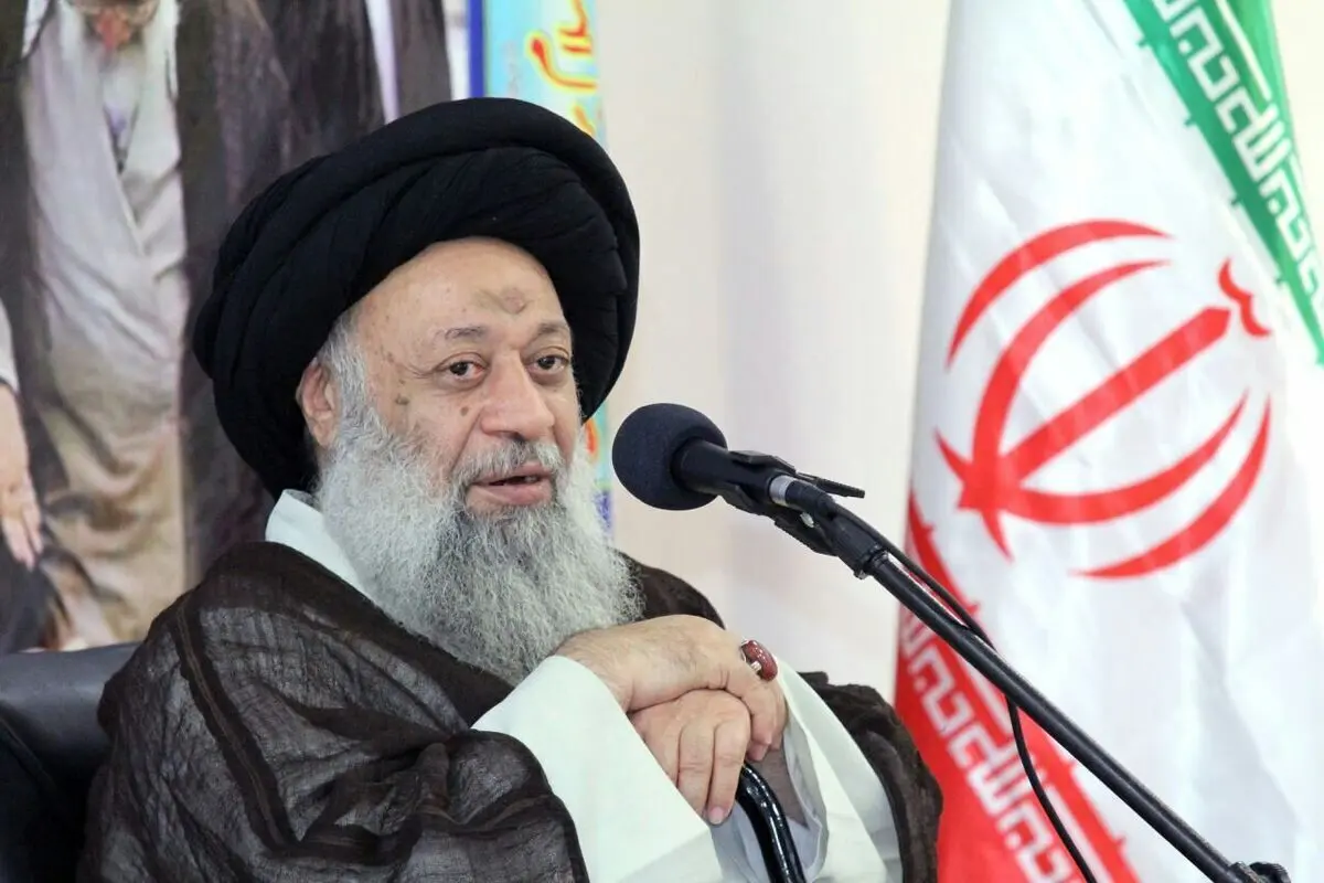 در زمان شاه که در روستا‌ها منبر می‌رفتیم، آب، برق، گاز و جاده آسفالت نبود 