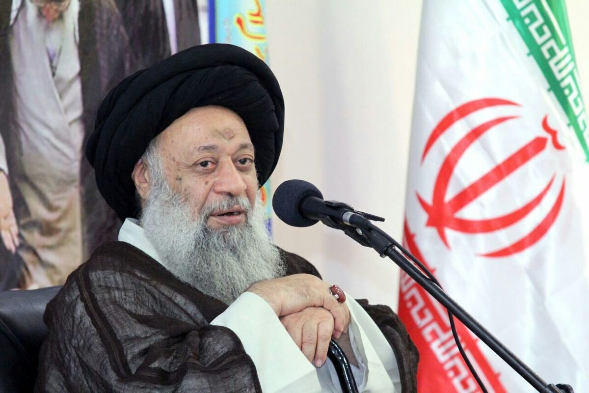 در زمان شاه که در روستاها منبر میرفتیم، آب، برق، گاز و جاده آسفالت نبود