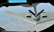 مجله تخصصی نظامی آمریکا: آمریکا برای جنگ با ایران بمب افکن B-2  کافی ندارد