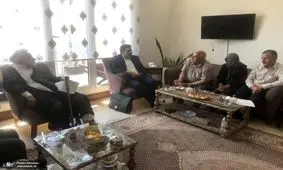 درخواست کروبی برای رسیدگی به وضعیت دو زندانی