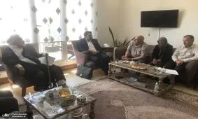 درخواست کروبی برای رسیدگی به وضعیت دو زندانی