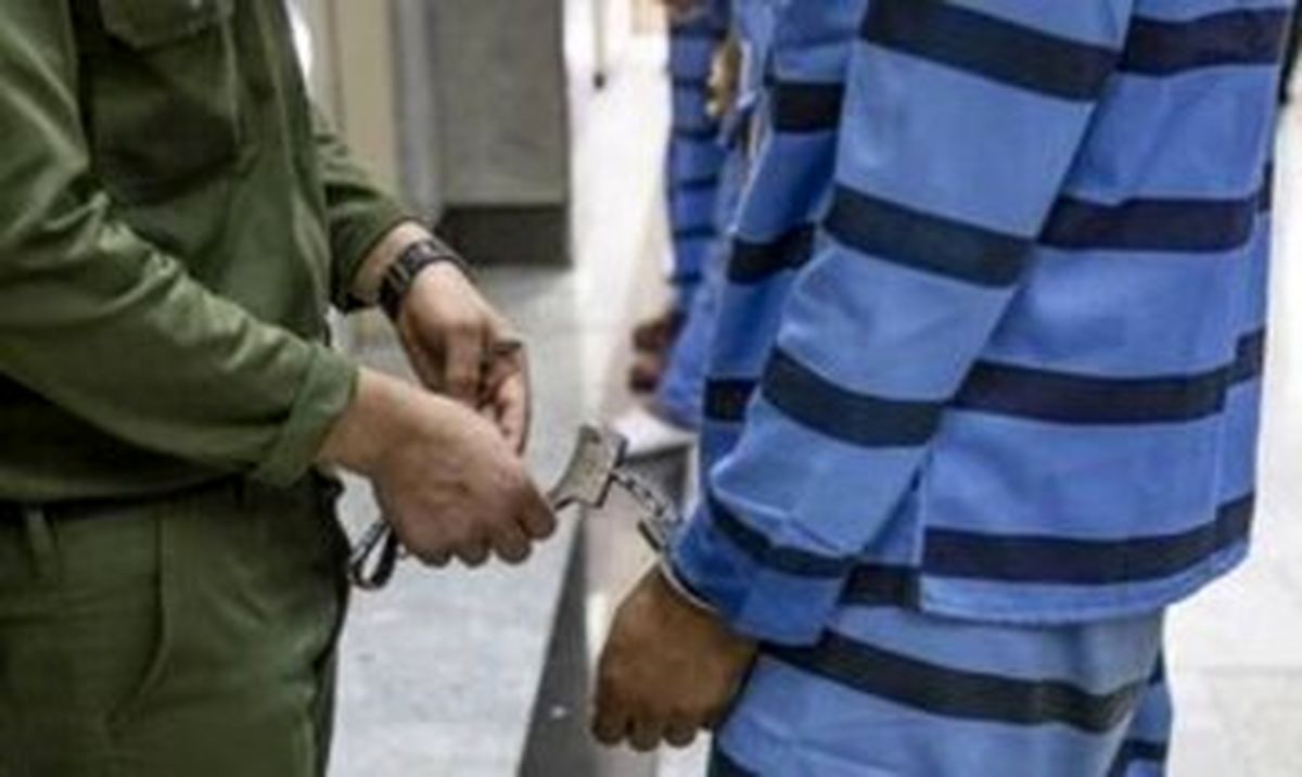 شرور و قمهکش مشهور تهران در میدان انقلاب بازداشت شد