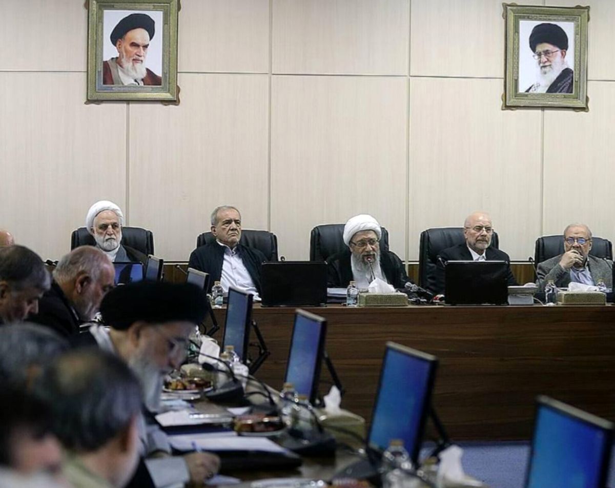  پاسخ سخنگوی مجمع تشخیص درباره تصویب پالرمو به مهدی کوچک‌ زاده 