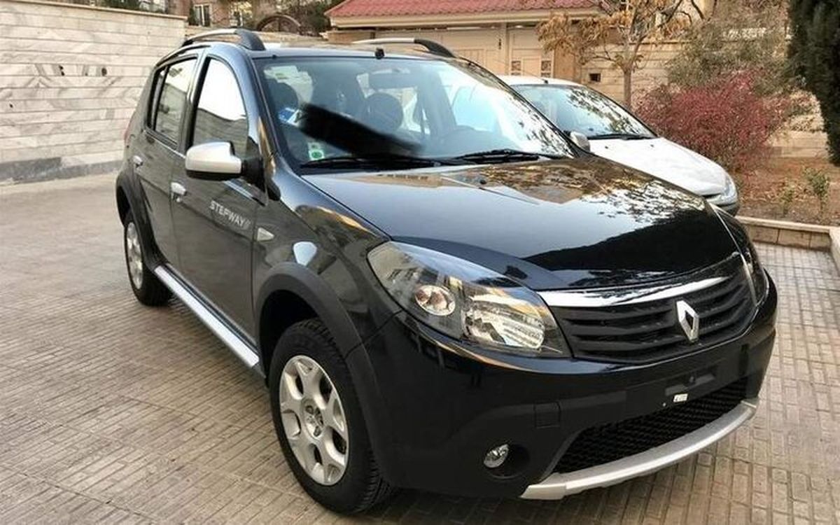 ساندرو در کانال ۸۰۰ میلیون باقی ماند