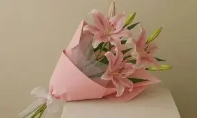 افزایش قیمت 200 درصدی ترند این روزهای اینستاگرام، 5 شاخه لیلیوم نزدیک به 5 میلیون تومان!