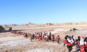 ۱۰ ‌گردشگر در کویر طبس گم شدند
